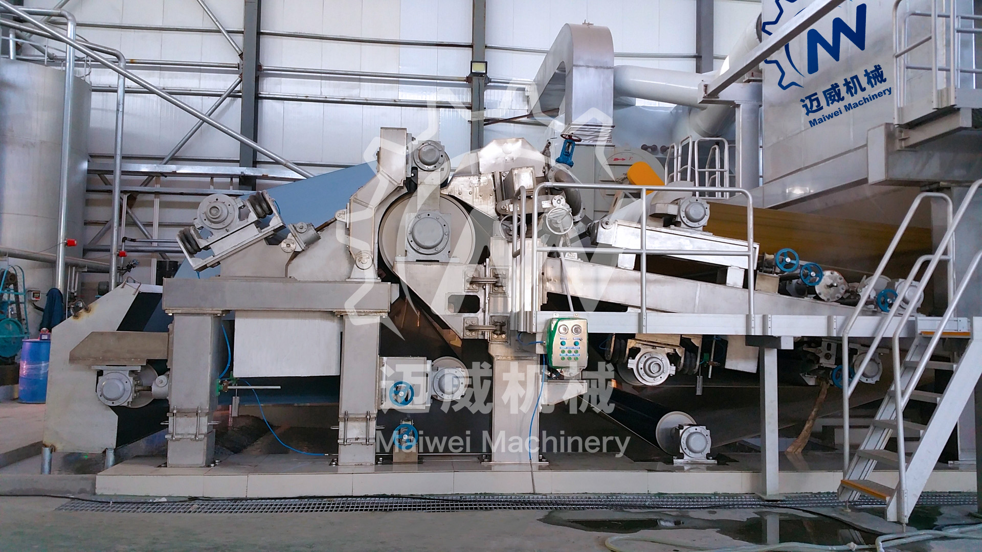 Crescent Forming Type Toilet Tissue Paper Machine